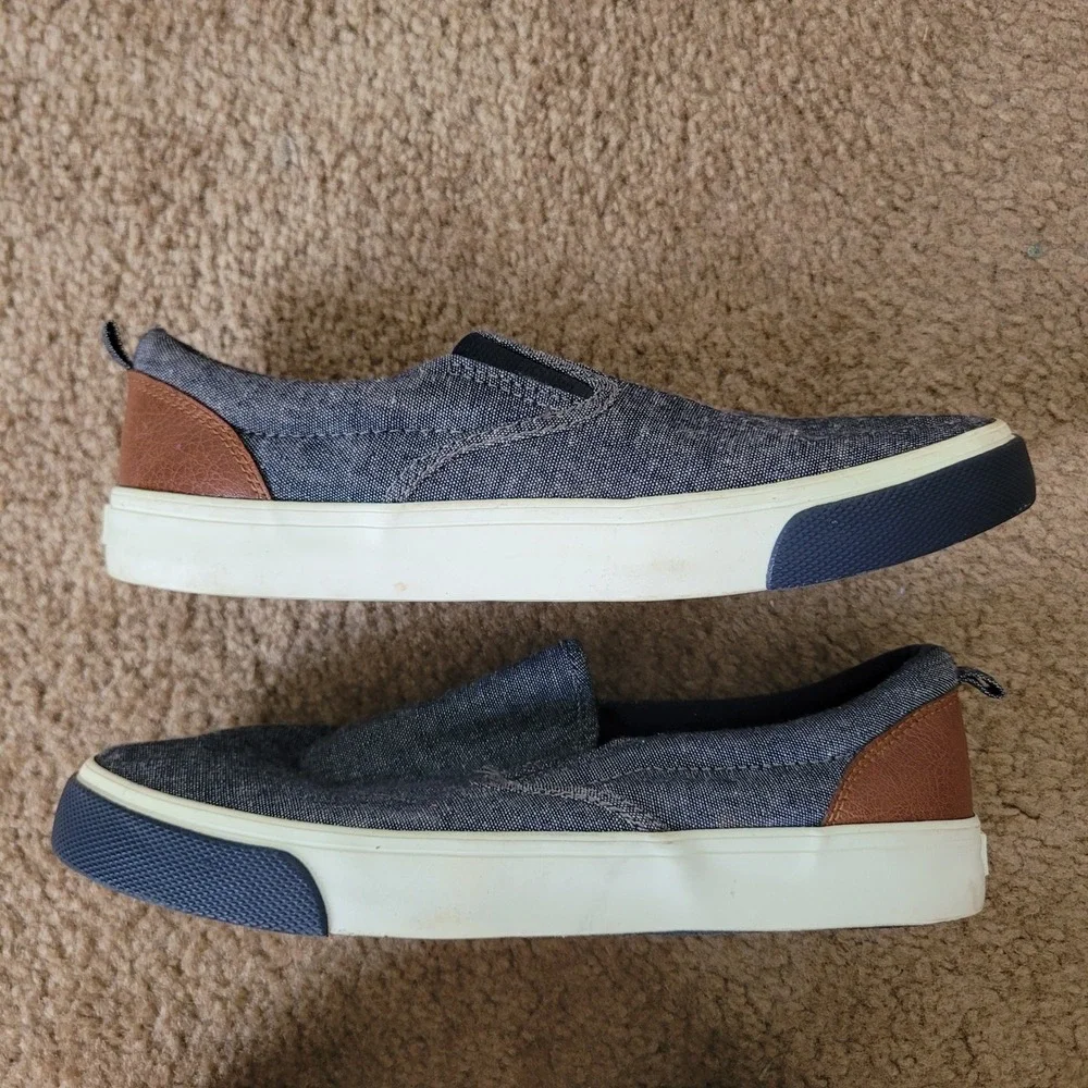 Old Navy Size 5 Linen Slip On Sneakers Boys Indigo Denim‎ Faux Leather Heel